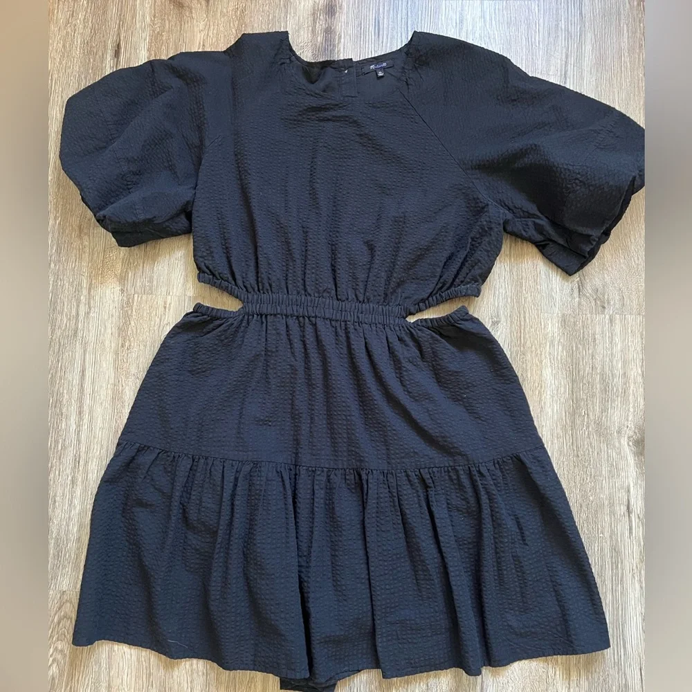 Madewell Seersucker Puff-Sleeve Cutout Dress Black Ruffle Hem A Line Size XL.